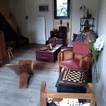 La Grande Ourse לינה וארוחת בוקר קמפן