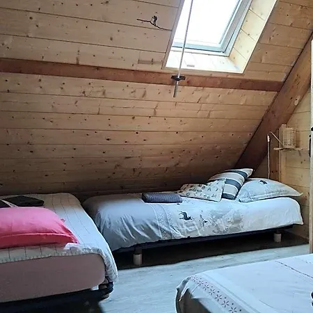 La Grande Ourse Nocleg ze śniadaniem Campan